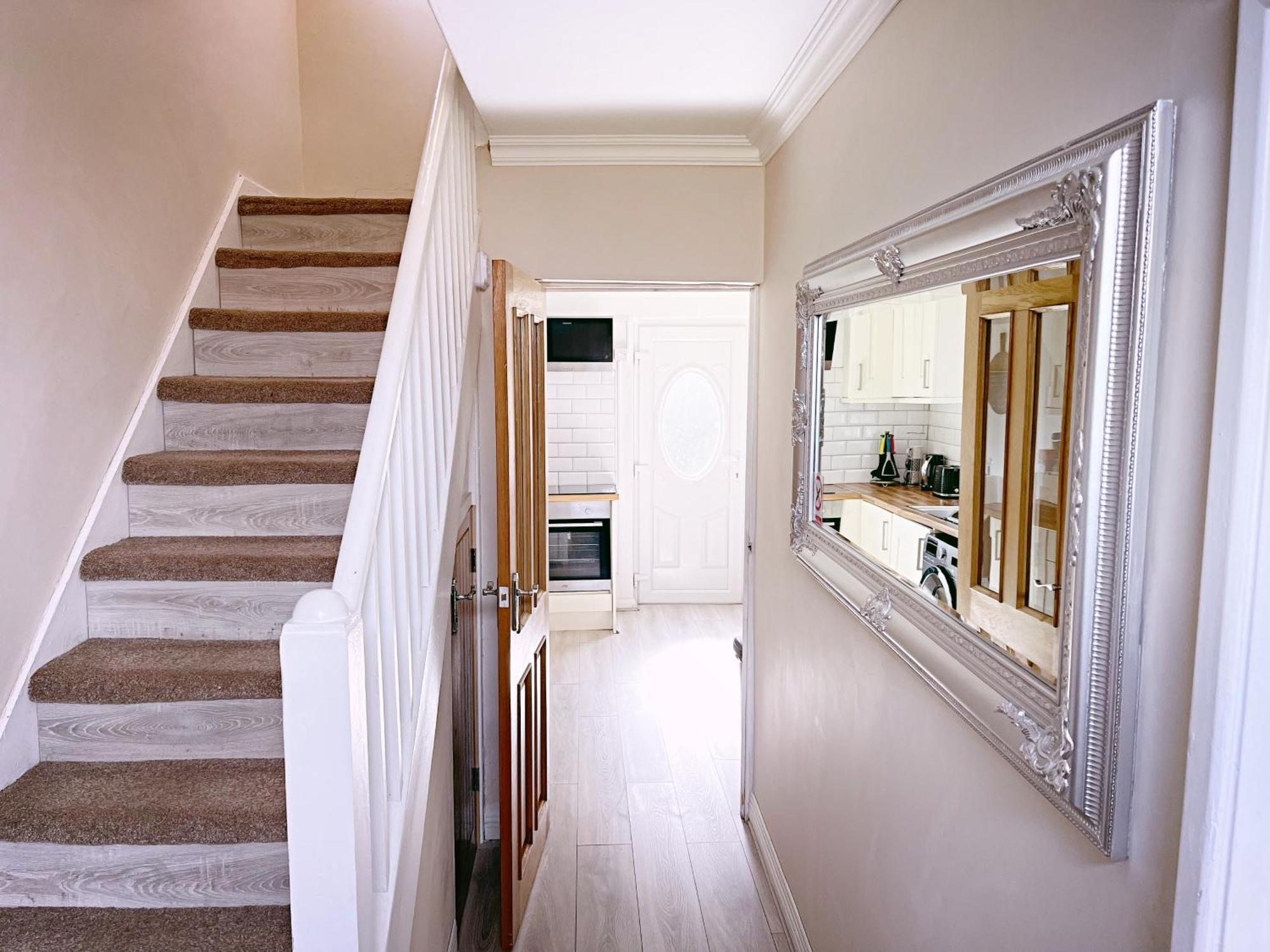 Entire 3-Bedroom Home In Oldham - Guest House Exterior photo